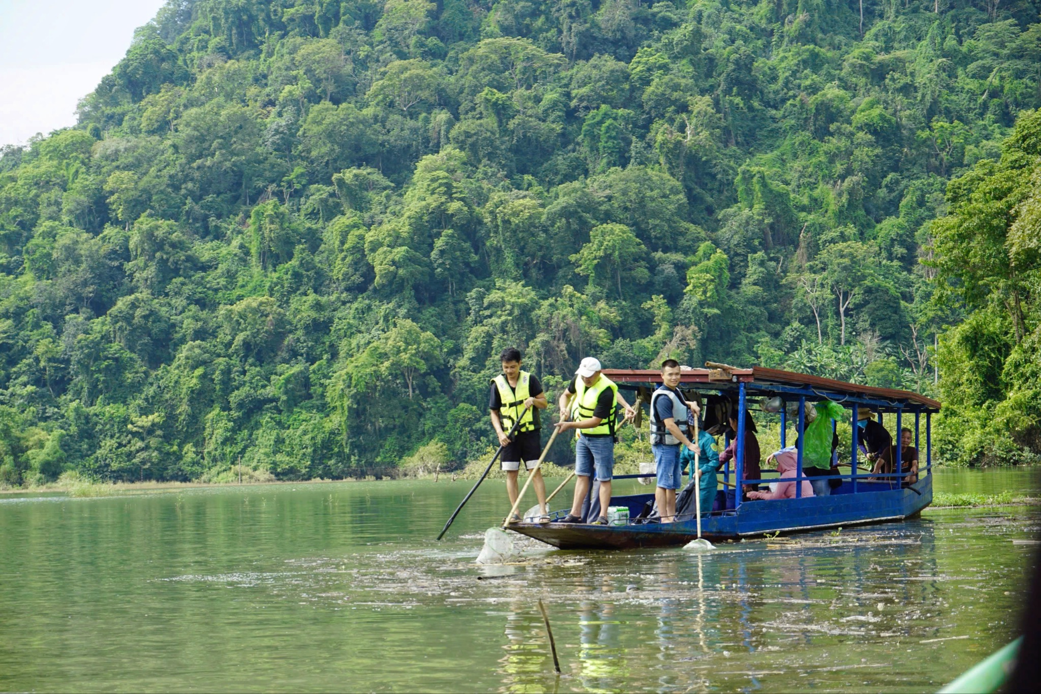 'Nàng thơ' Ba Bể đã đẹp trở lại sau bão - 8