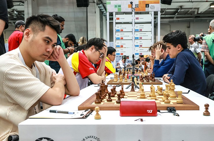 Hấp dẫn Quang Liêm căng não đấu “vua cờ” Magnus Carlsen tại Olympiad 2024 - 4