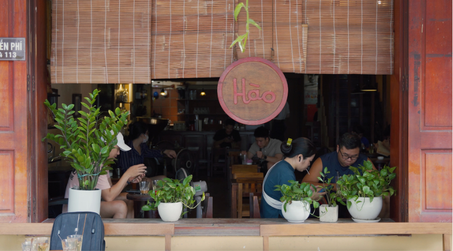 La cà Sài Gòn: Hào café - Ngôi nhà chung cho nhiều người 'lạ' - 1