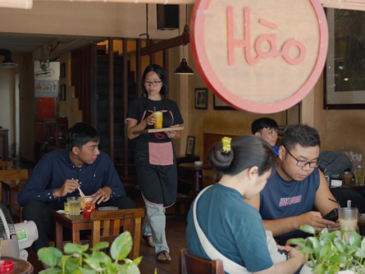 La cà Sài Gòn: Hào café - Ngôi nhà chung cho nhiều người 'lạ'