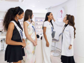  - Bác sĩ Bích Na - Healthcare Director Miss Cosmo 2024 giao lưu cùng các thí sinh, vui vẻ chia sẻ tips làm đẹp