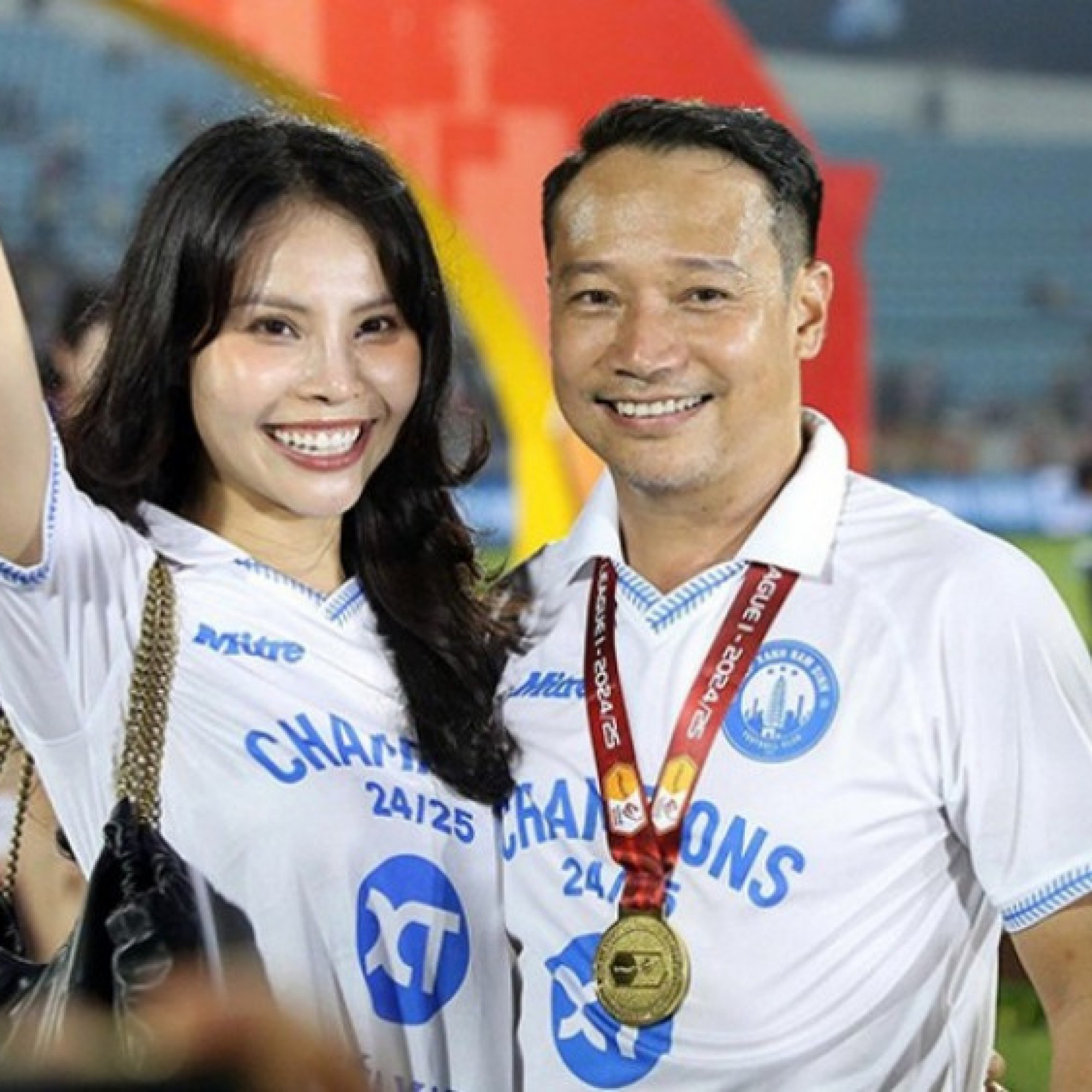  - HLV vô địch V-League tạm gác "đêm tân hôn", bay gấp đi Nhật Bản “tầm sư học đạo”