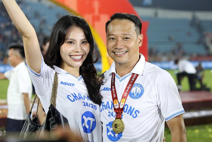 HLV vô địch V-League tạm gác "đêm tân hôn", bay gấp đi Nhật Bản “tầm sư học đạo” - 3