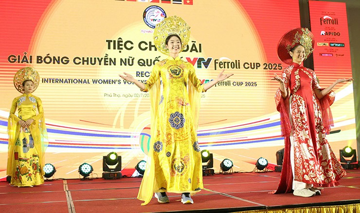 Hot girl bóng chuyền Việt Nam đọ sắc dàn "chân dài" quốc tế, đua giải hoa khôi VTV Cup - 7