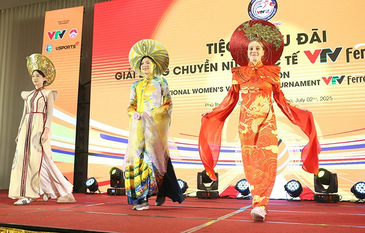 Hot girl bóng chuyền Việt Nam đọ sắc dàn "chân dài" quốc tế, đua giải hoa khôi VTV Cup - 9