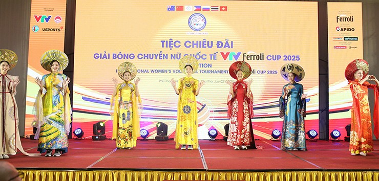 Hot girl bóng chuyền Việt Nam đọ sắc dàn "chân dài" quốc tế, đua giải hoa khôi VTV Cup - 1