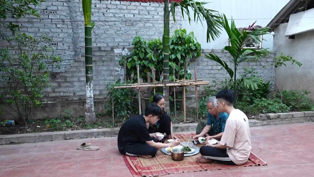 Dương Hồng Phúc, Bảo Trâm Idol nghẹn ngào trước người mẹ nghị lực, vừa chạy thận vừa nuôi 2 con mồ côi - 3