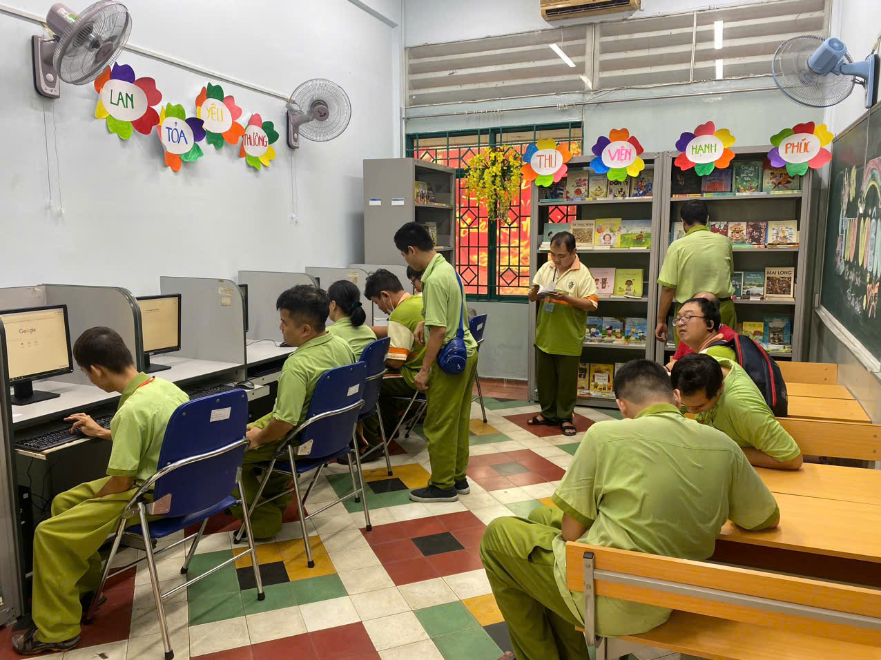 Ánh sáng tri thức: Hành trình gieo mầm từ Nam ra Bắc - 1