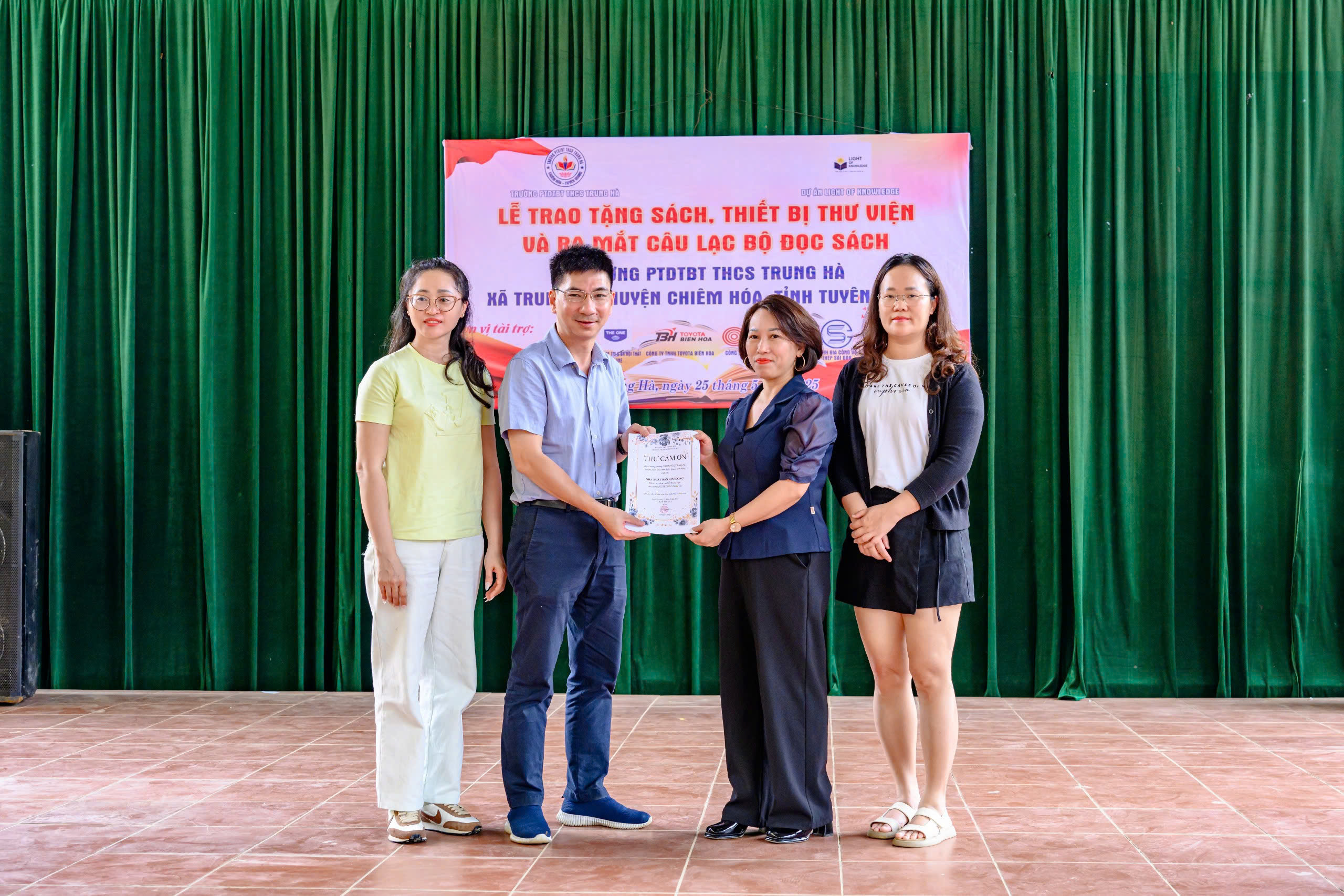 Ánh sáng tri thức: Hành trình gieo mầm từ Nam ra Bắc - 6