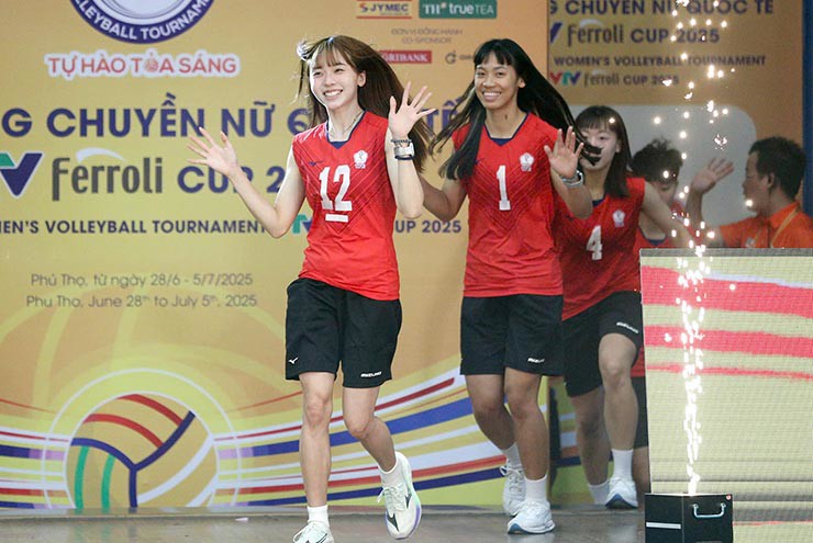 Nóng bóng chuyền VTV Cup: Dàn "chân dài" Korabelka thị uy, Đặng Thị Hồng lọt top ghi điểm - 2