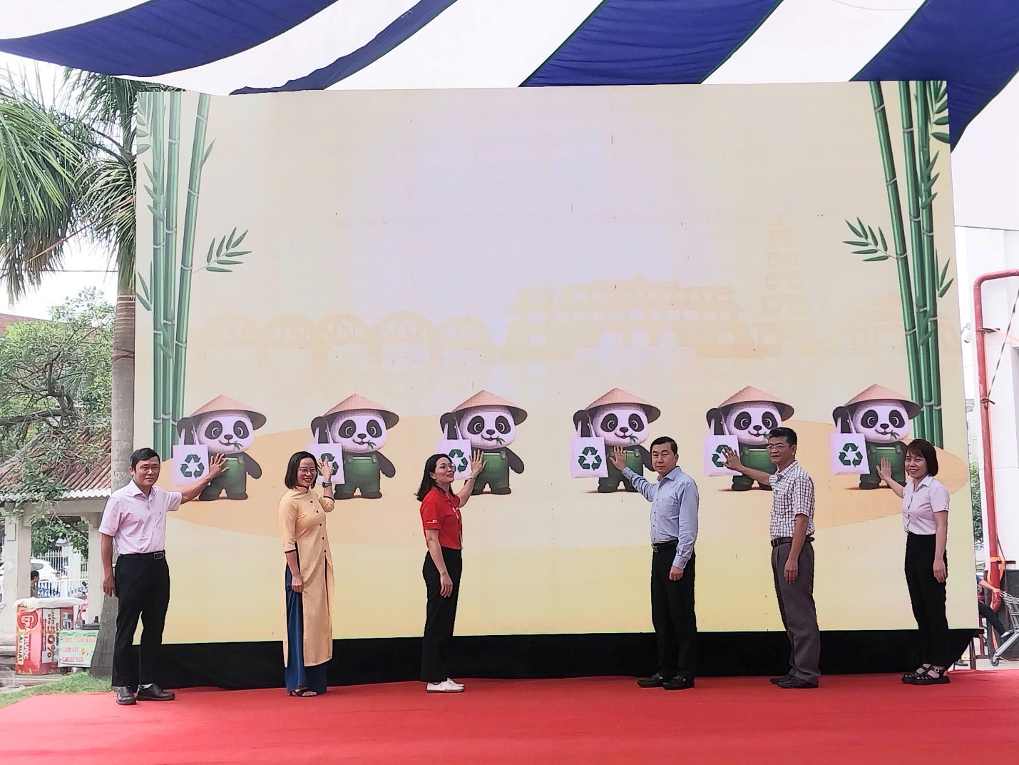 Huế phát động ‘Tháng không túi nilon’ - 3