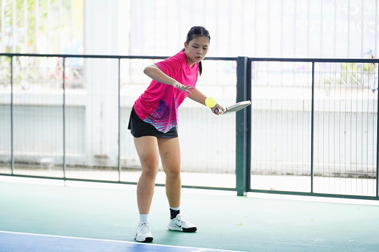 Á hậu Ngọc Hằng, kỳ thủ 15 tuổi gây chú ý ngày mở màn giải Pickleball Việt Nam 2025 - 10