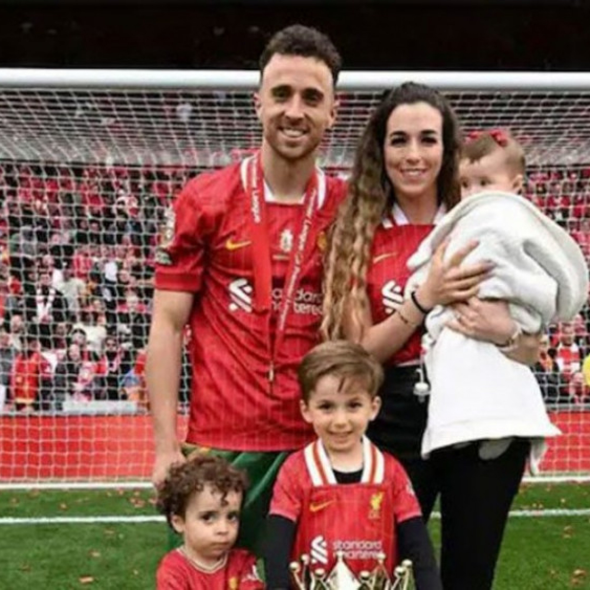  - Liverpool trả đủ 504 tỷ đồng tiền lương cho Jota, hành động nhân văn với tiền đạo xấu số