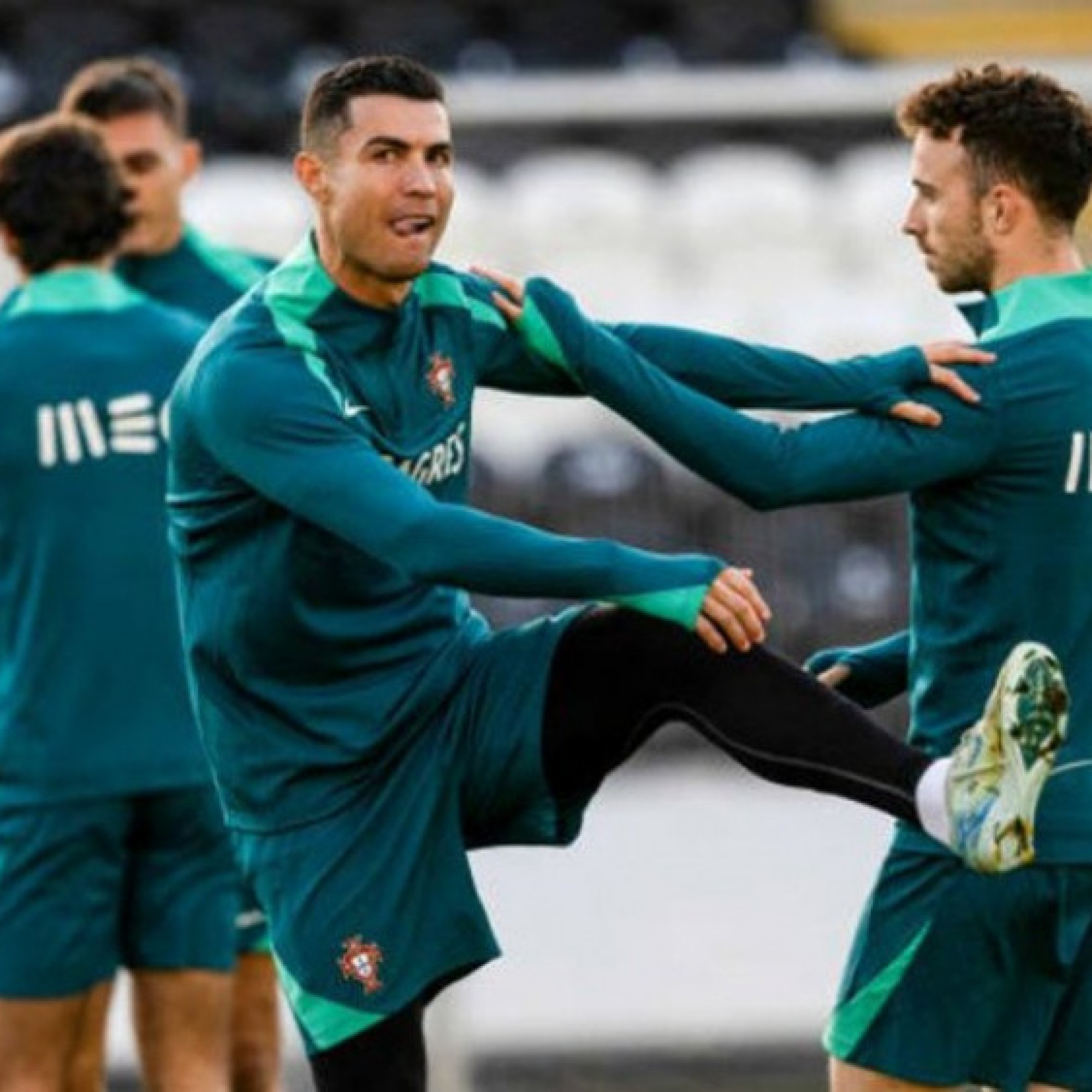  - Vì sao Ronaldo vắng mặt trong đám tang của Diogo Jota?