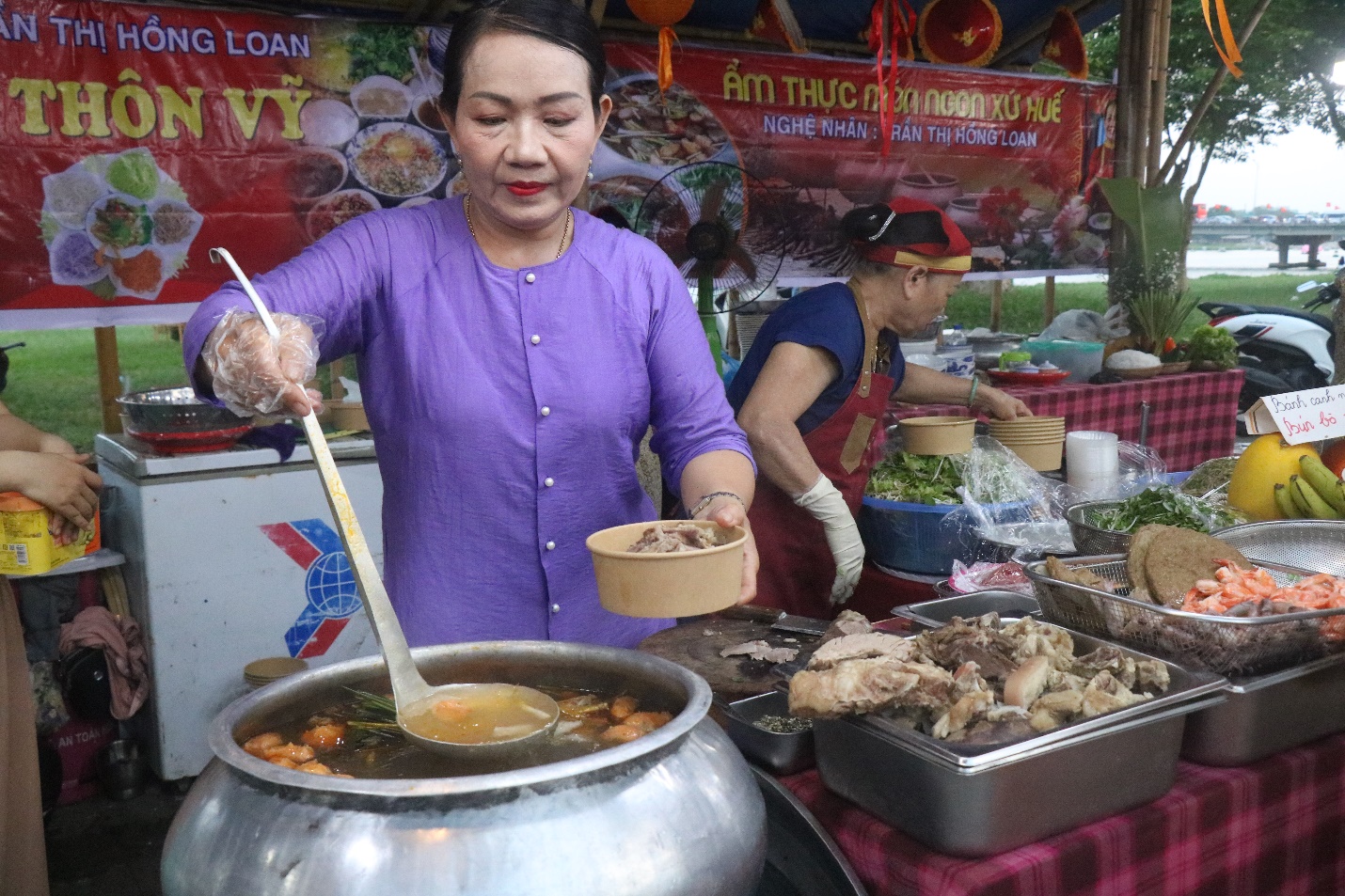 Nhớ thương tô bún bò Huế - 2