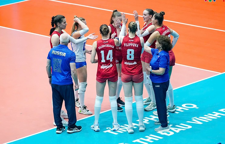 Bóng chuyền nữ Việt Nam thắng được 2 set khó tin trước dàn sao Korabelka - 6