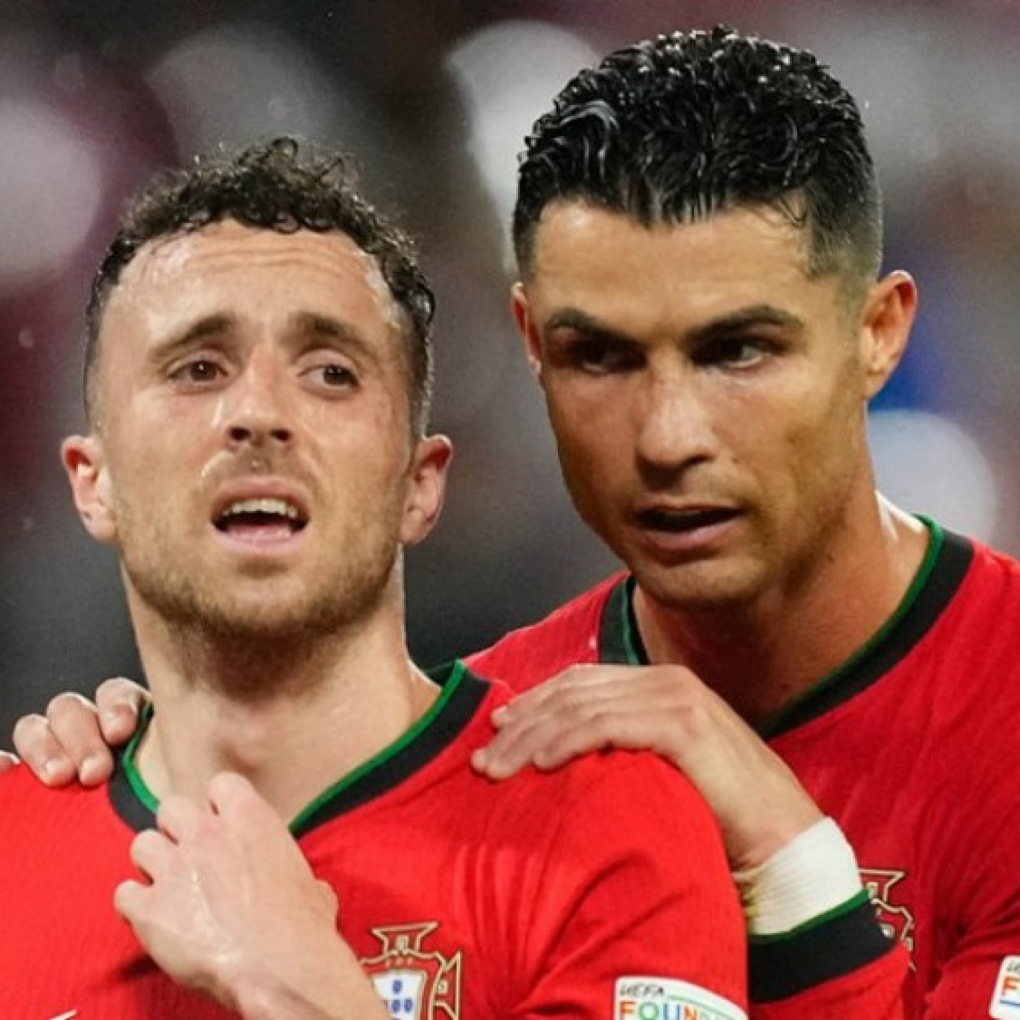  - Ronaldo bị chỉ trích vì vắng mặt ở tang lễ Jota, chị gái đáp trả gay gắt