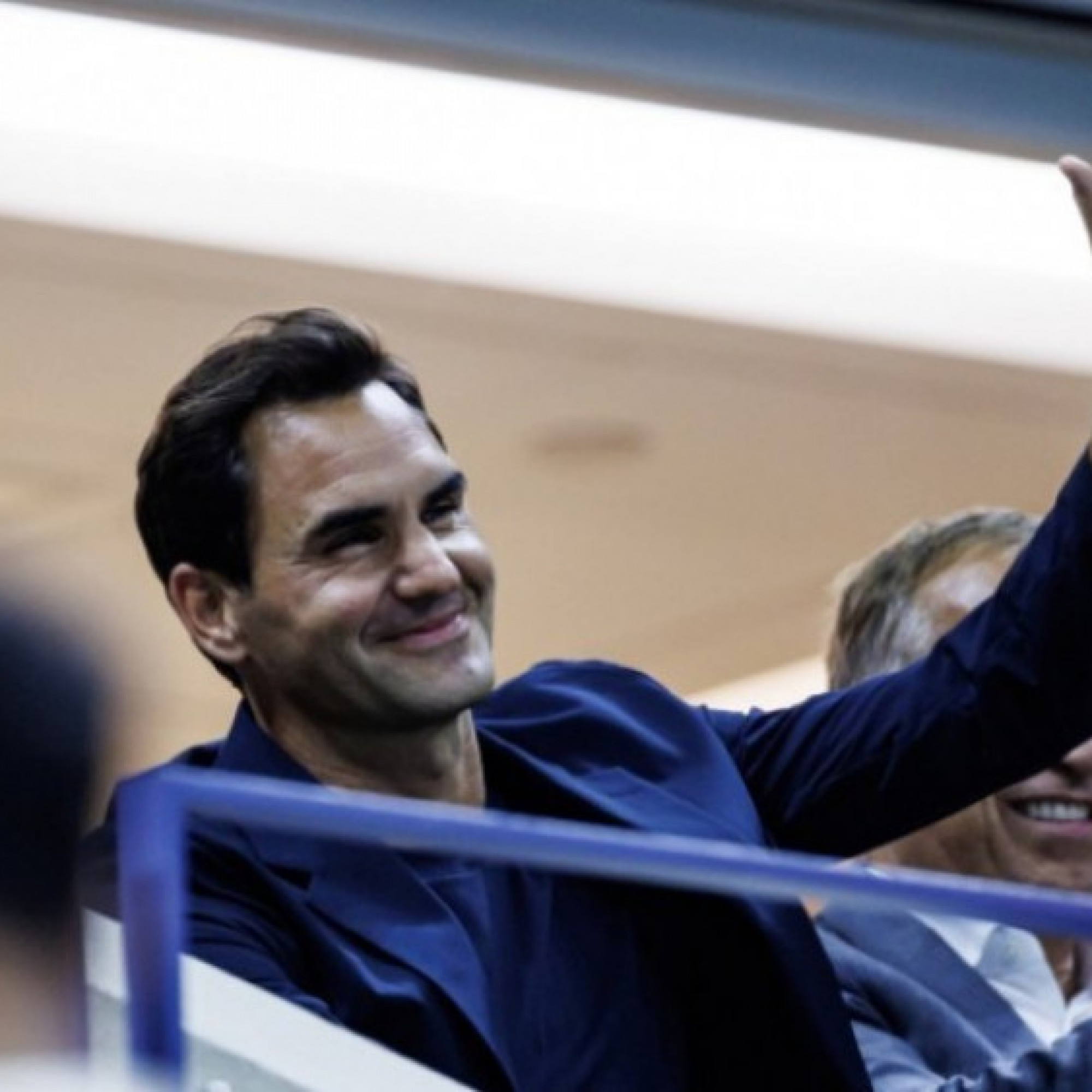  - Federer chạm đâu cũng thấy tiền, thành tỷ phú thể thao sánh ngang Woods - Jordan