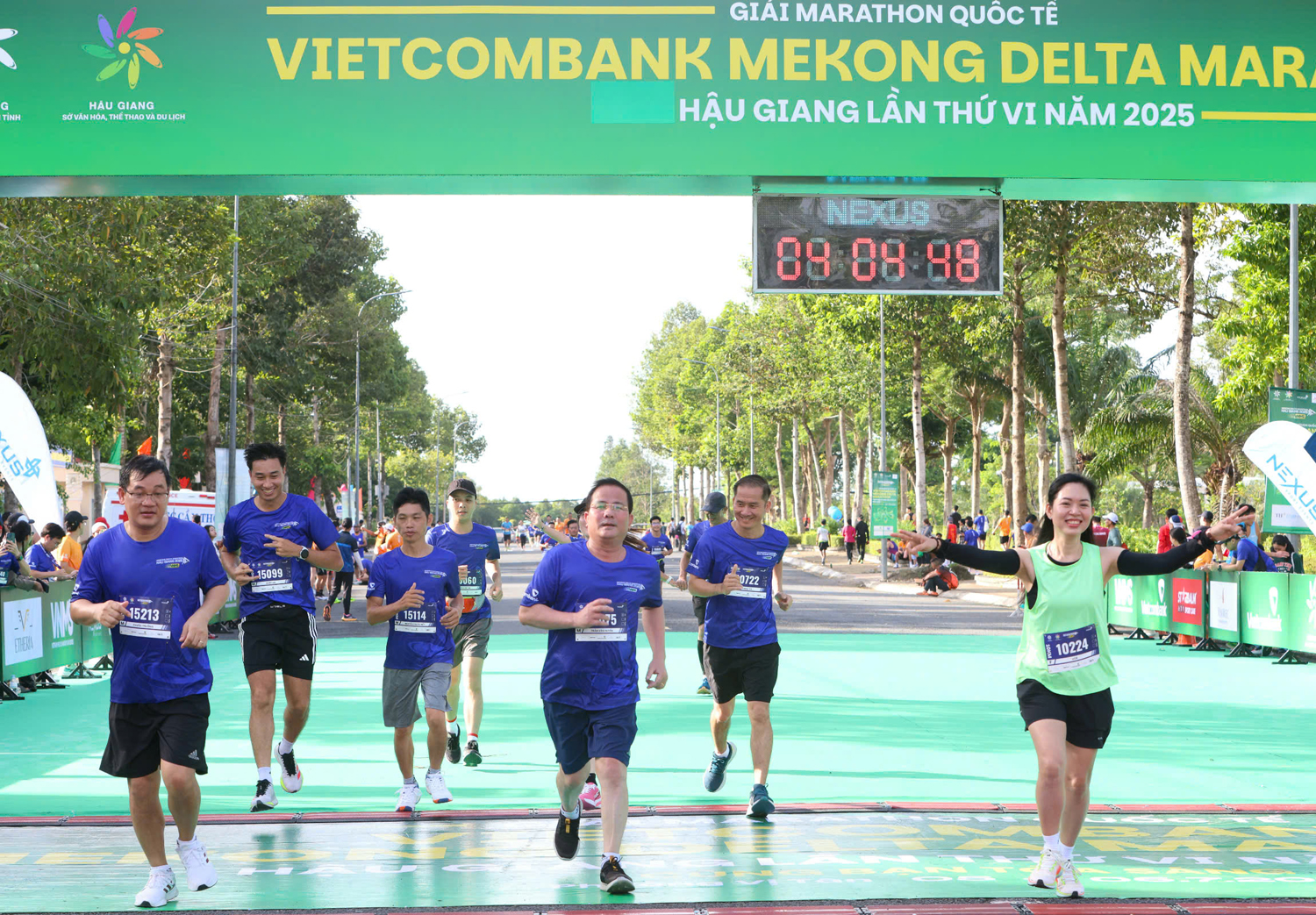 Phó bí thư Thành ủy Cần Thơ Trần Văn Huyến tham gia Giải Marathon Quốc tế - 3