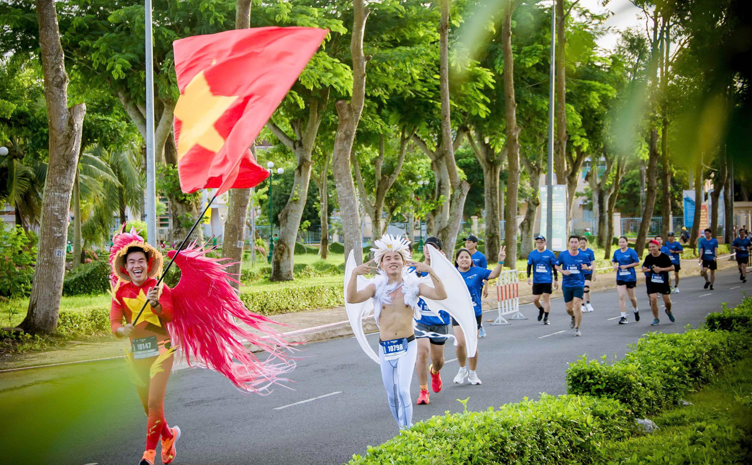 Phó bí thư Thành ủy Cần Thơ Trần Văn Huyến tham gia Giải Marathon Quốc tế - 6