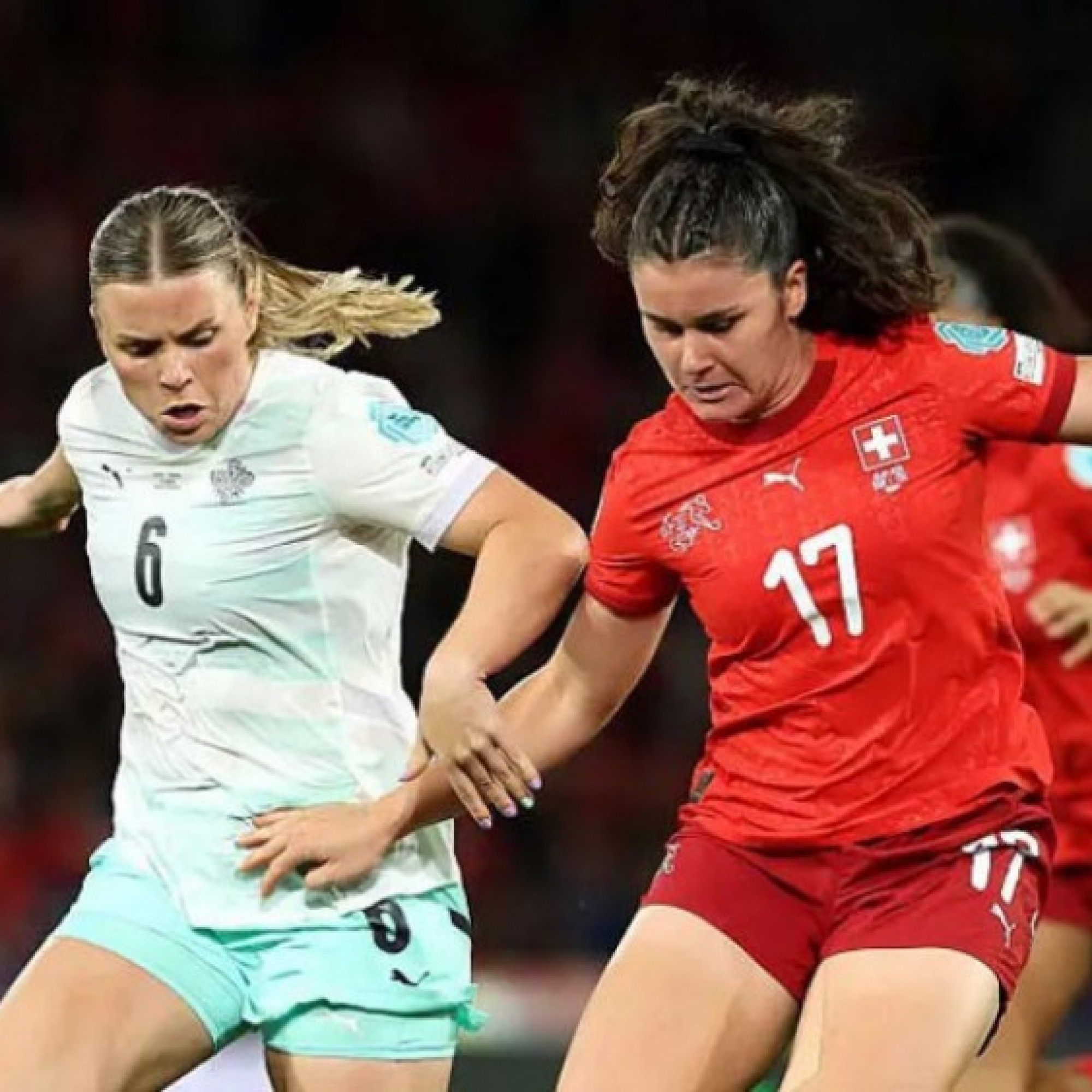  - Video bóng đá ĐT nữ Thụy Sĩ - Iceland: Định đoạt hiệp 2 (EURO nữ)