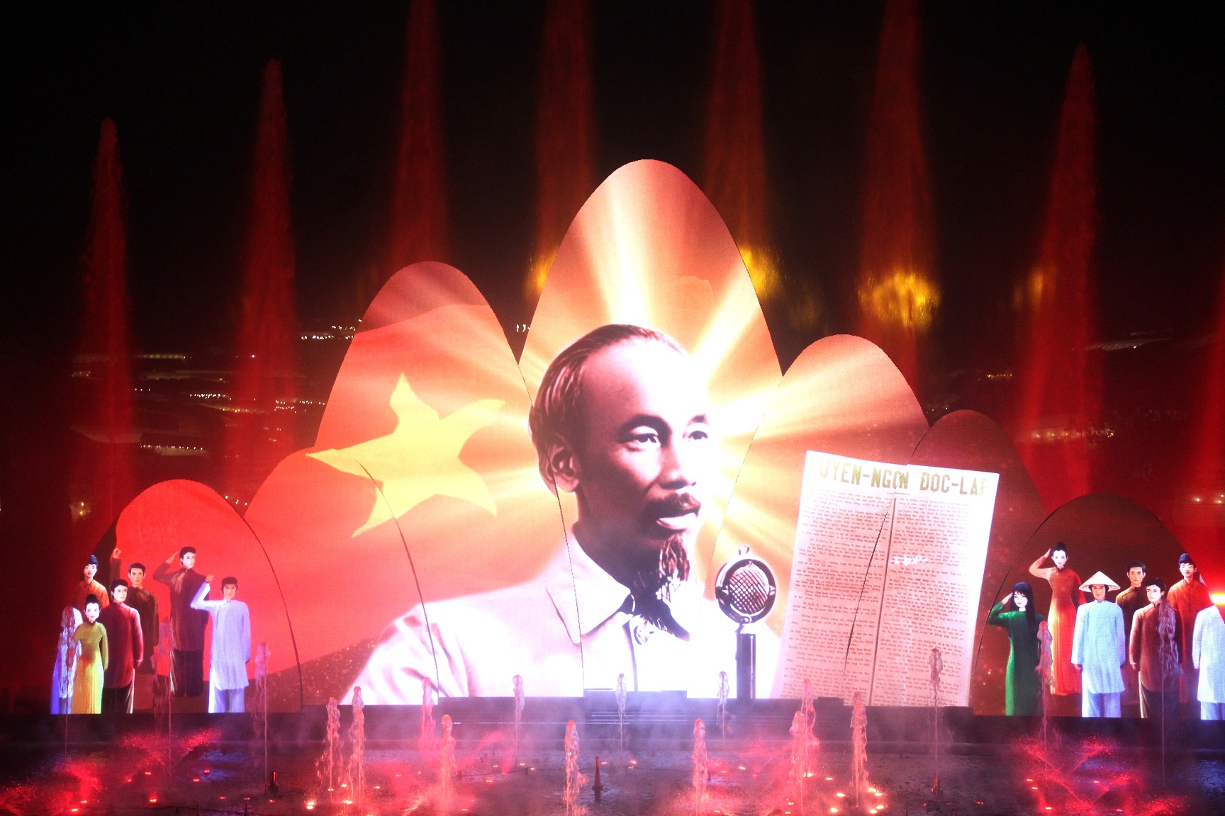 doc dao show dien thuc canh su thi au lac tai da lat - 6