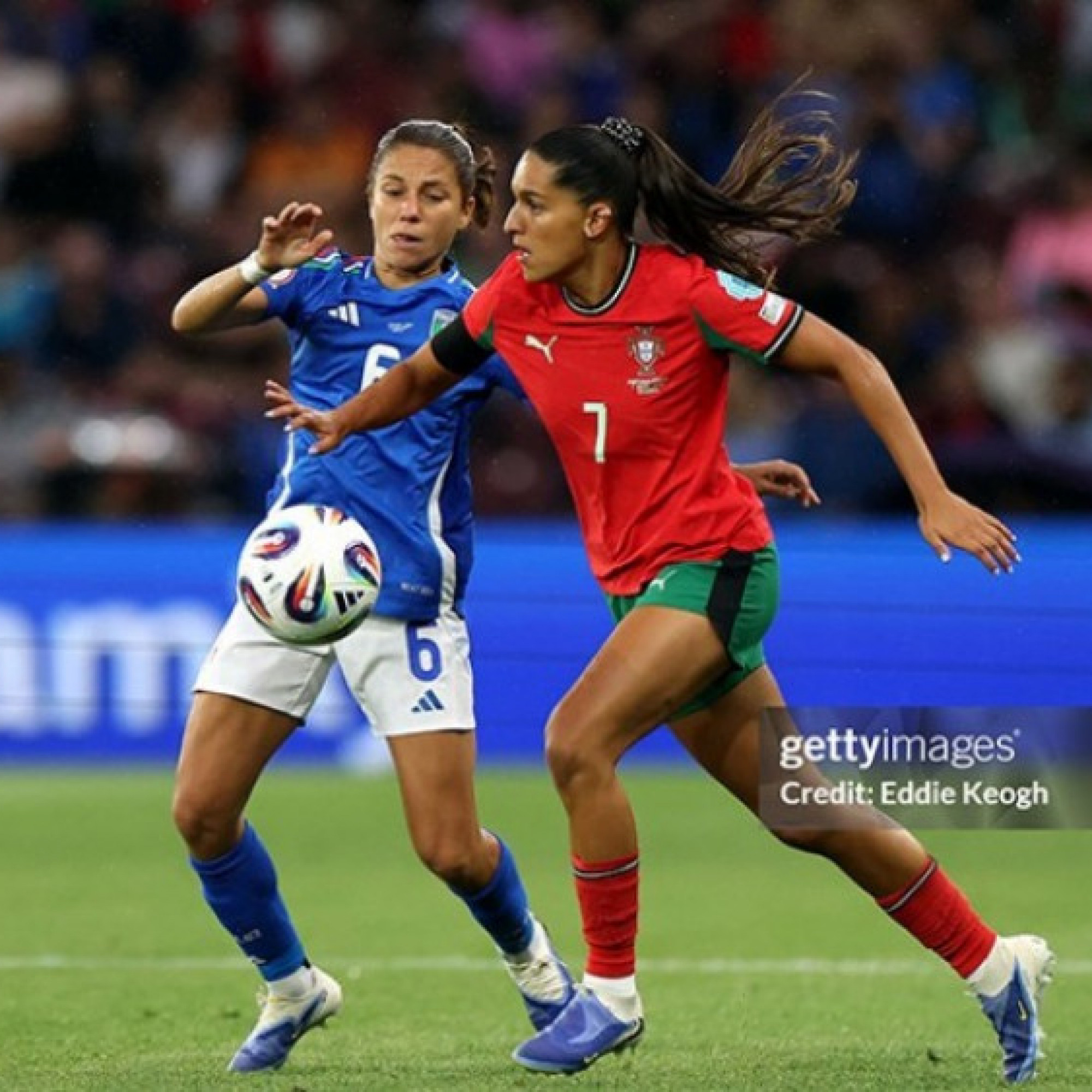  - Video bóng đá ĐT nữ Bồ Đào Nha - Italia: Kịch tính 2 bàn, VAR & thẻ đỏ (EURO nữ)