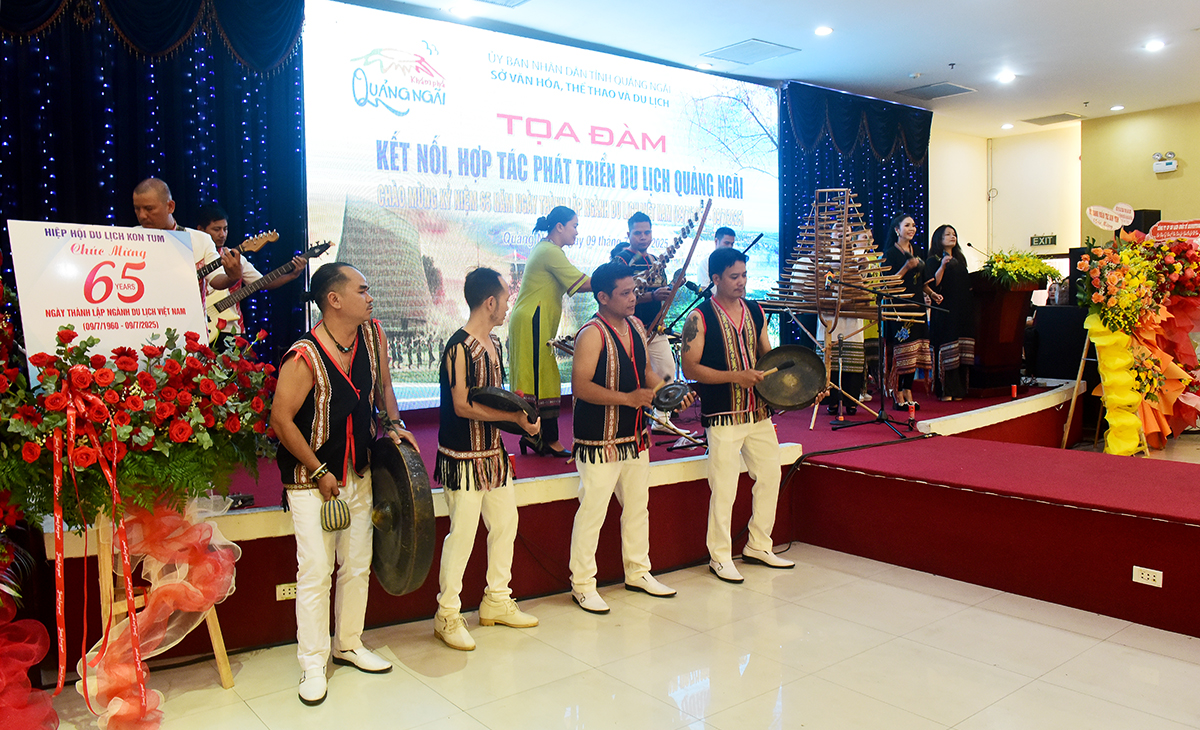 toa dam ket noi, hop tac phat trien ben vung du lich quang ngai - 2