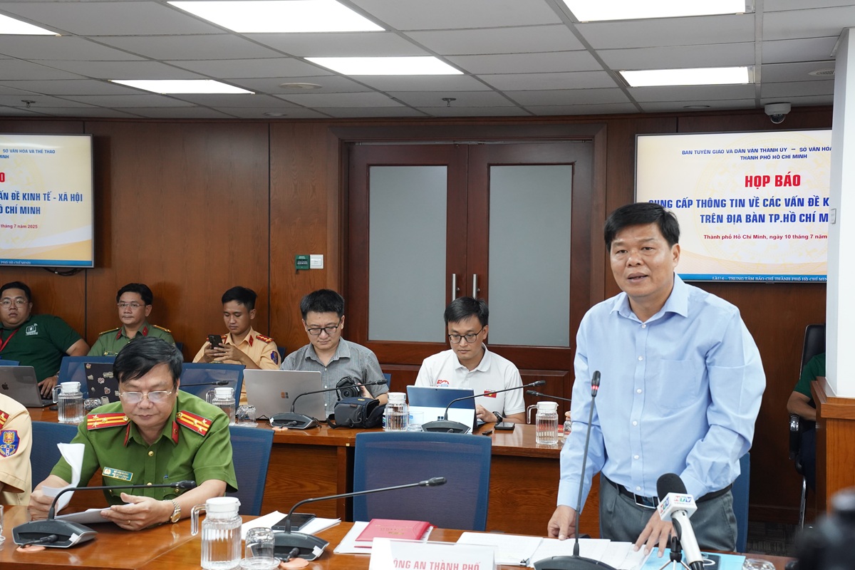 Chung cư cũ TP.HCM: Xuống cấp, cơi nới bừa bãi và hiểm họa hỏa hoạn - 1