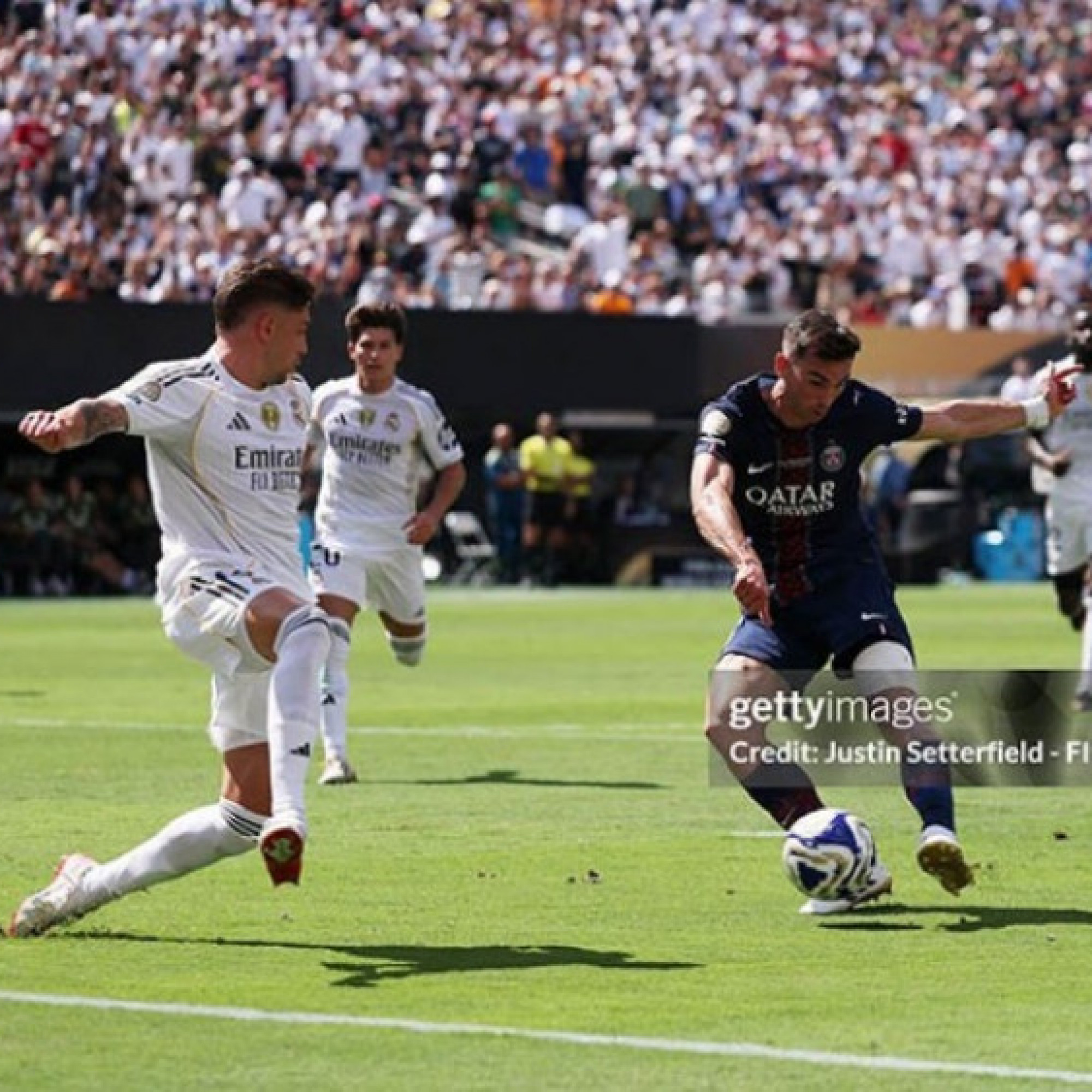  - Video bóng đá PSG - Real Madrid: Hiệp 1 choáng váng, hàng thủ tồi tệ (FIFA Club World Cup)