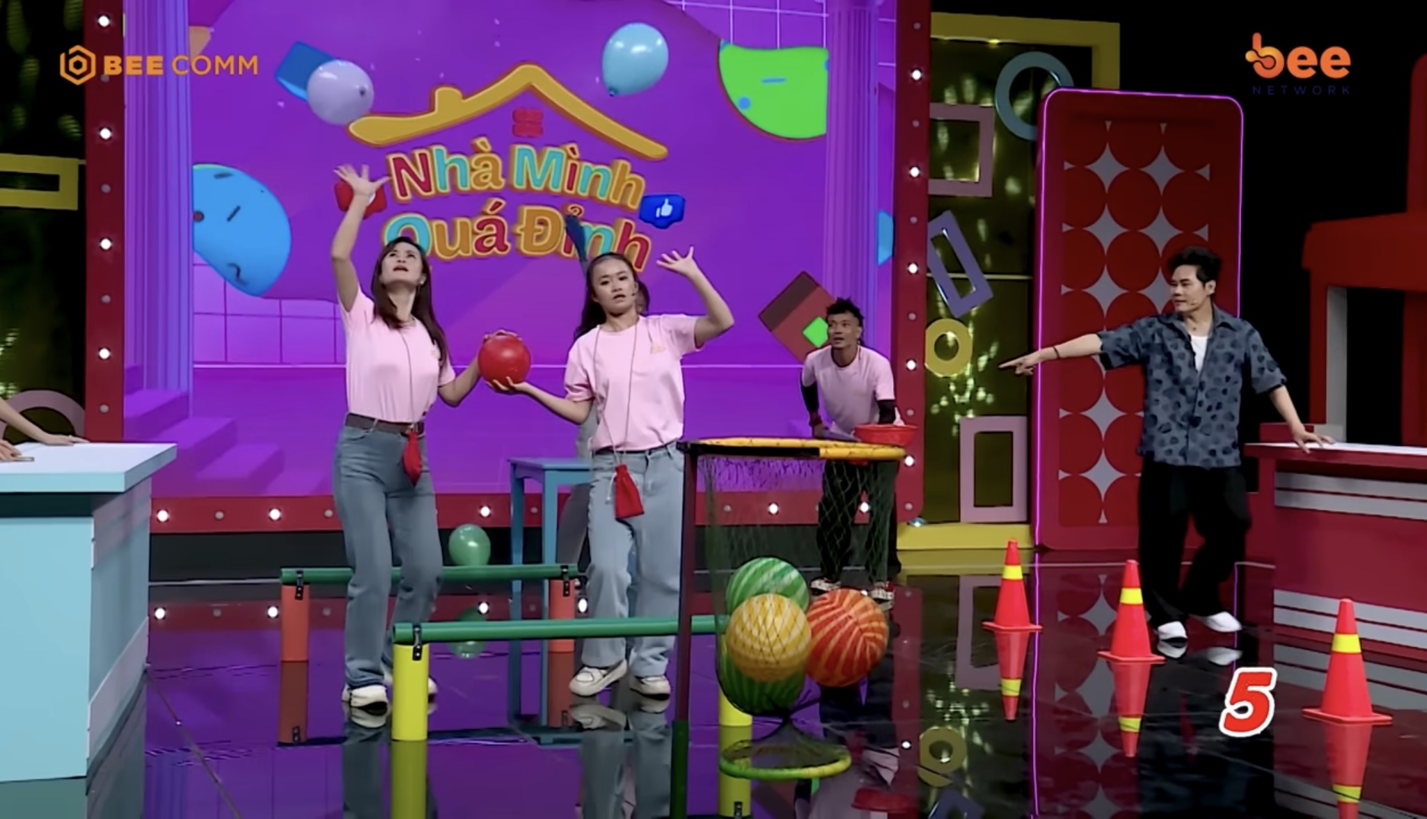 Nhà Mình Quá Đỉnh: Màn bốc thăm định mệnh và cú lội ngược dòng khiến cả trường quay “toát mồ hôi” - 2