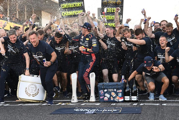 Đua xe F1, Red Bull: Cuộc tái cơ cấu lịch sử, chia tay "thuyền trưởng" sau 20 năm gắn bó - 1