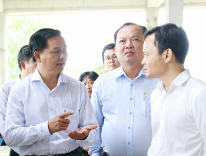  - Chủ tịch thành phố Cần Thơ kiểm tra dự án Bệnh viện Ung bướu
