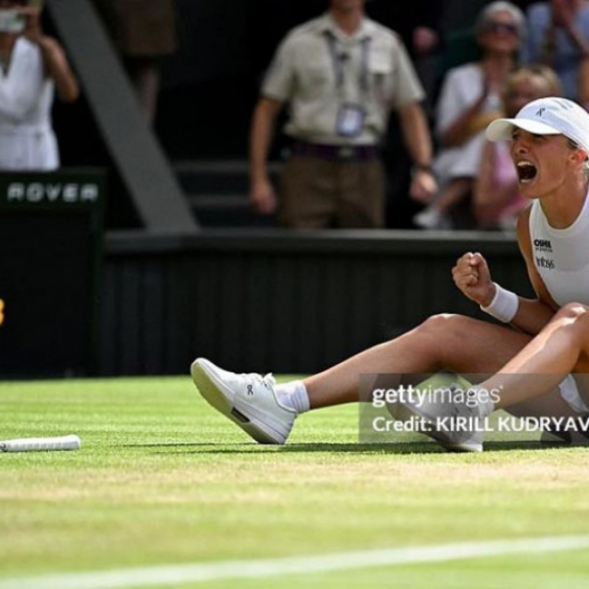  - Video tennis Anisimova - Swiatek: 2 set chóng vánh, lần đầu lên ngôi (Chung kết Wimbledon)