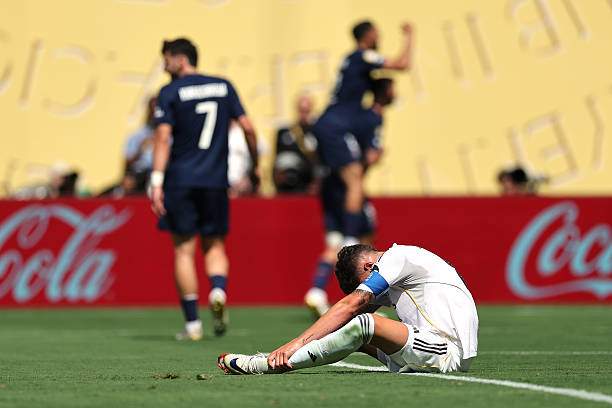 Toni Kroos phơi bày điểm yếu lớn nhất của Real Madrid, khen hết lời một ngôi sao - 2