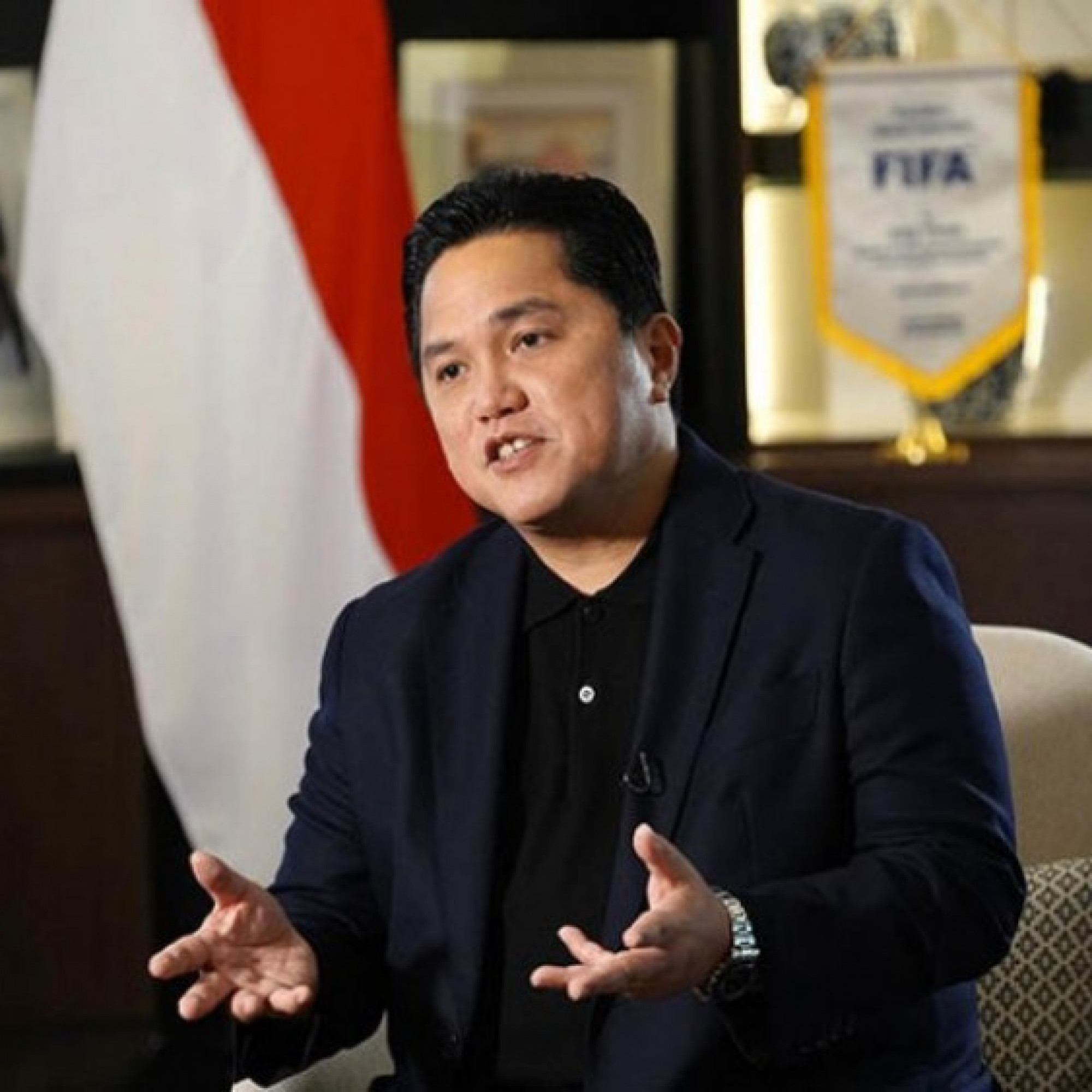  - Tỷ phú Indonesia phải rời Liên đoàn bóng đá vì bị FIFA "sờ gáy", nguy cơ ảnh hưởng nhập tịch