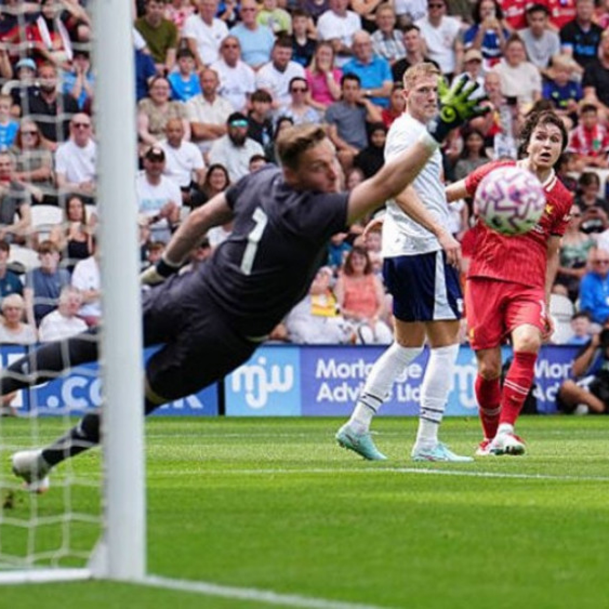 - Trực tiếp bóng đá Preston - Liverpool: Khách 2 phen thoát thua hú vía (Giao hữu)