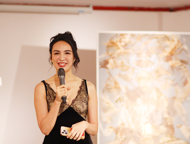 Hoa hậu Phan Ngọc Diễm tổ chức triển lãm nghệ thuật 