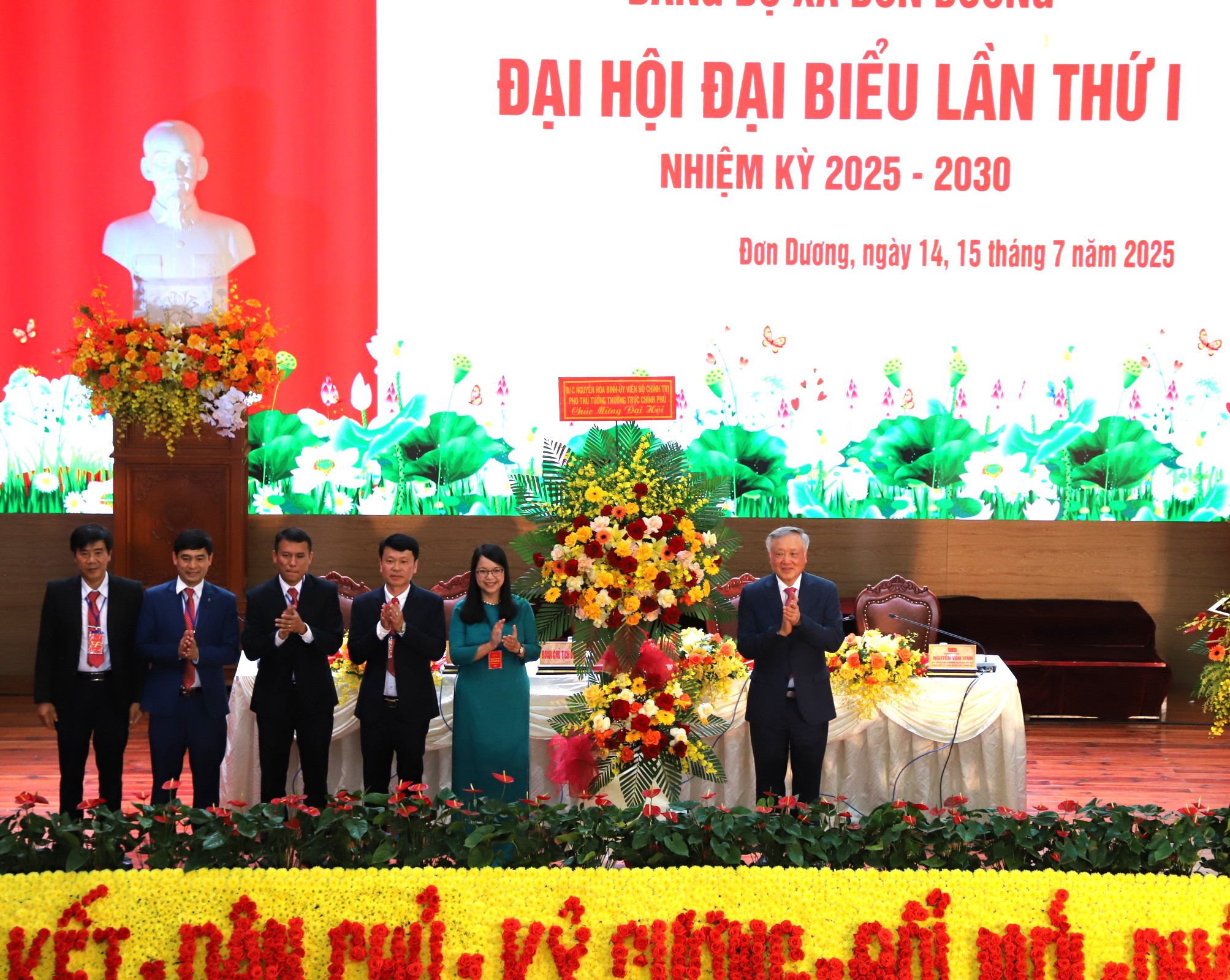 Phó Thủ tướng Thường trực Nguyễn Hòa Bình: Làm việc dựa trên tinh thần “gần dân, hiểu dân, có trách nhiệm với dân” - 2