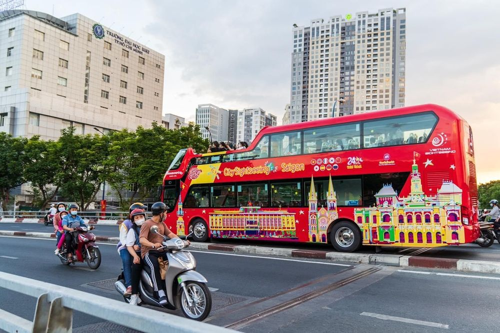 Sài Gòn đẹp lắm, Sài Gòn ơi! - 2
