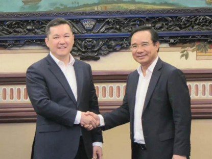  - Chủ tịch UBND TPHCM muốn AIFC hỗ trợ xây dựng và vận hành trung tâm tài chính