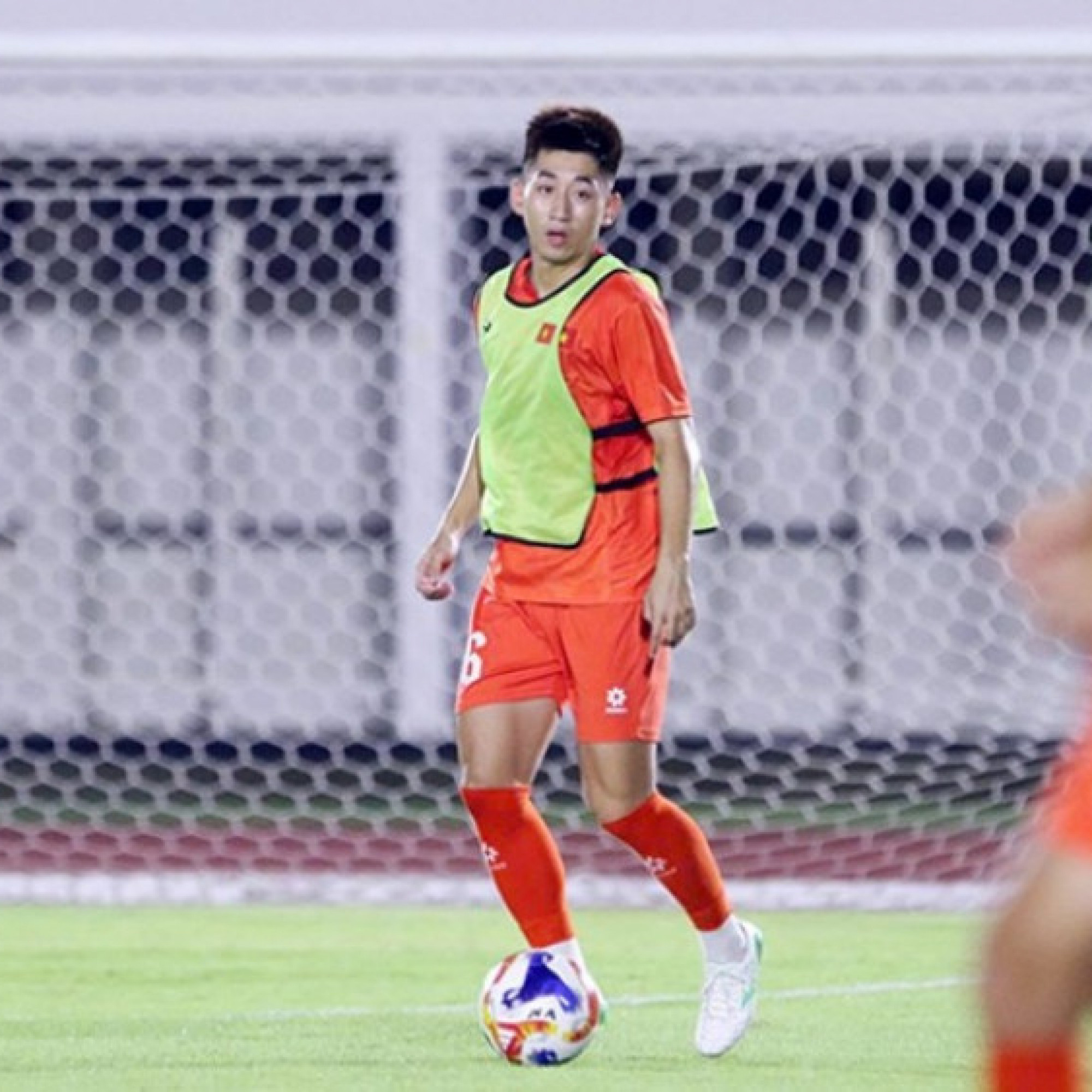 - Sao U23 Việt Nam tiết lộ lời HLV Kim Sang Sik sau khi "xem giò" U23 Indonesia