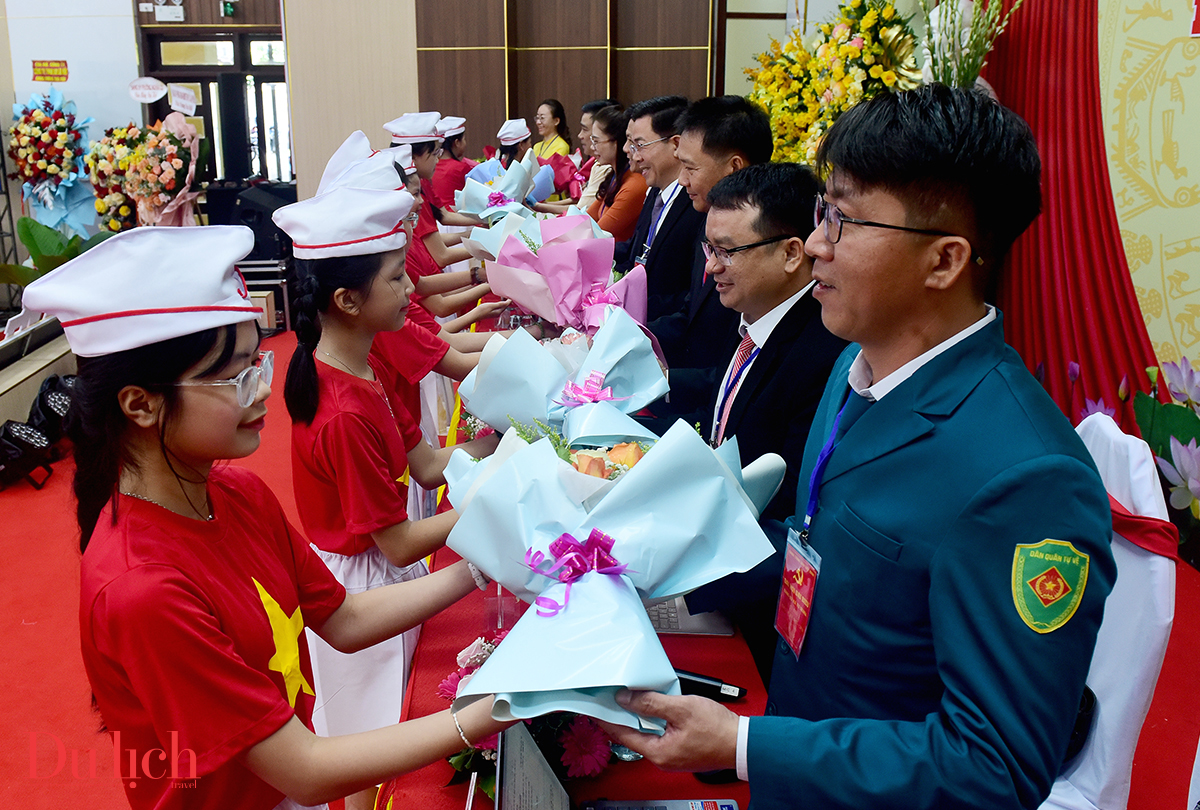 phat trien tu nghia tro thanh do thi dang song, van minh, nghia tinh - 17