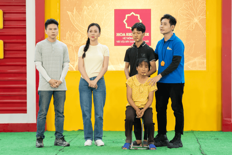 Diễn viên Phương Oanh nhắc về biến cố năm 15 tuổi, muốn lớn thật nhanh để kiếm tiền lo cho cha mẹ - 2