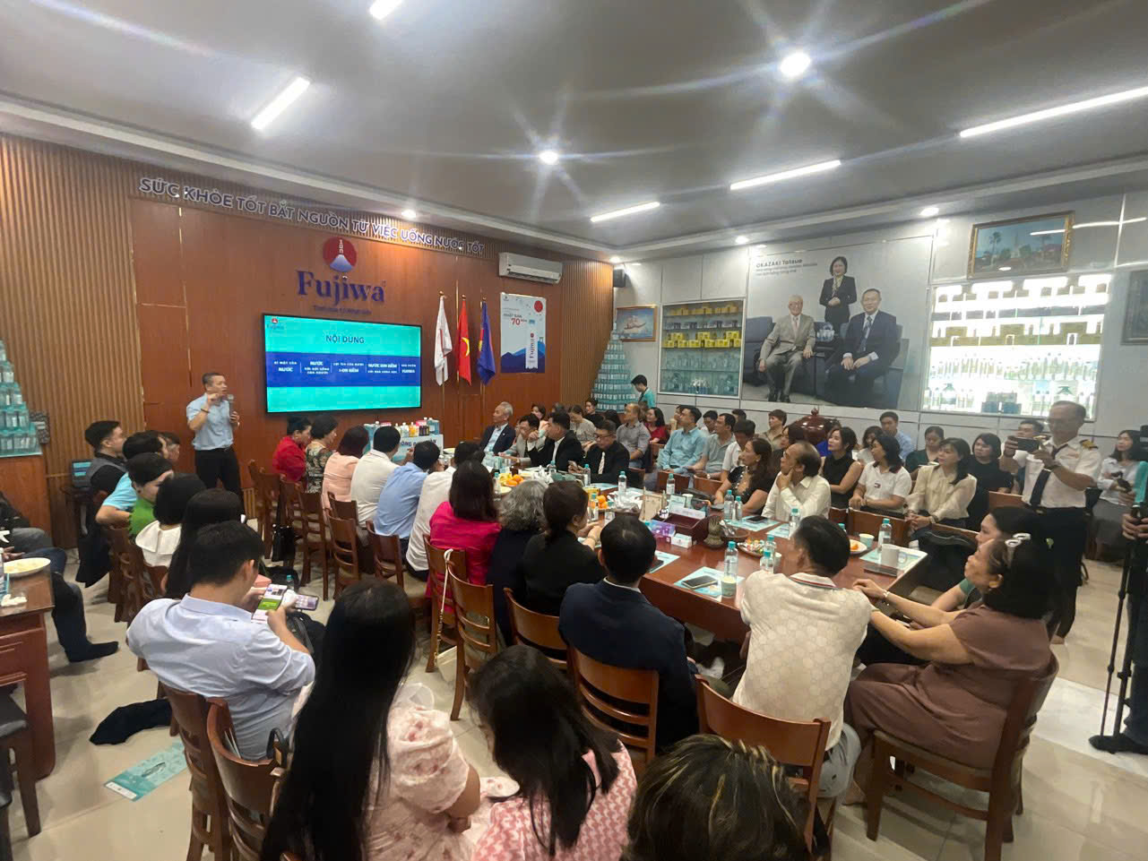 Fujiwa giới thiệu sản phẩm mới trong buổi giao lưu cùng cộng đồng doanh nhân - 2
