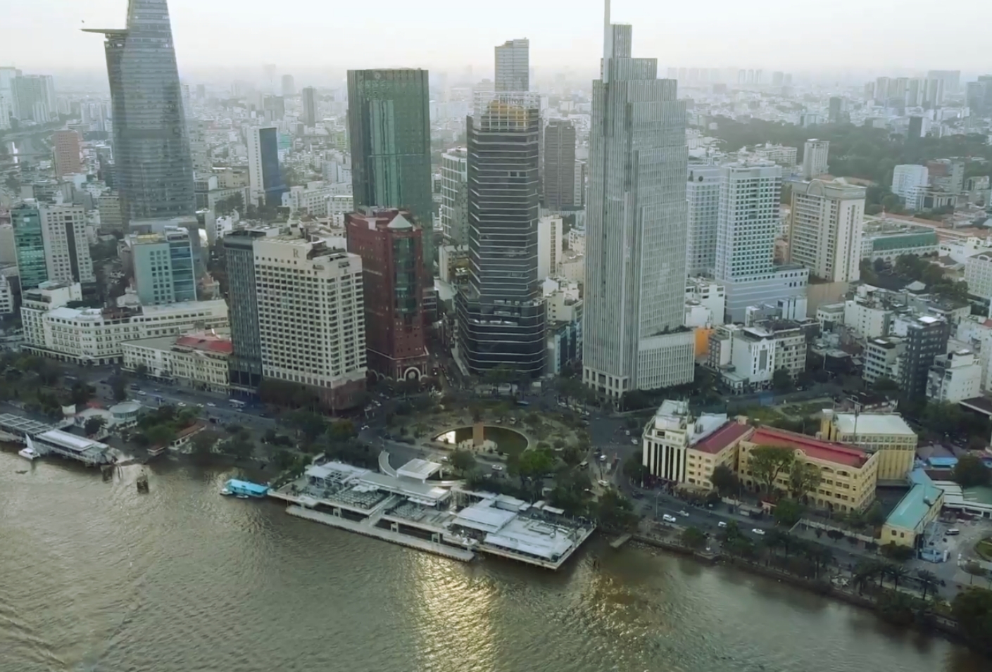 Theo dấu vòng xoay, yêu những 'vân tay xanh' của thành phố - 2