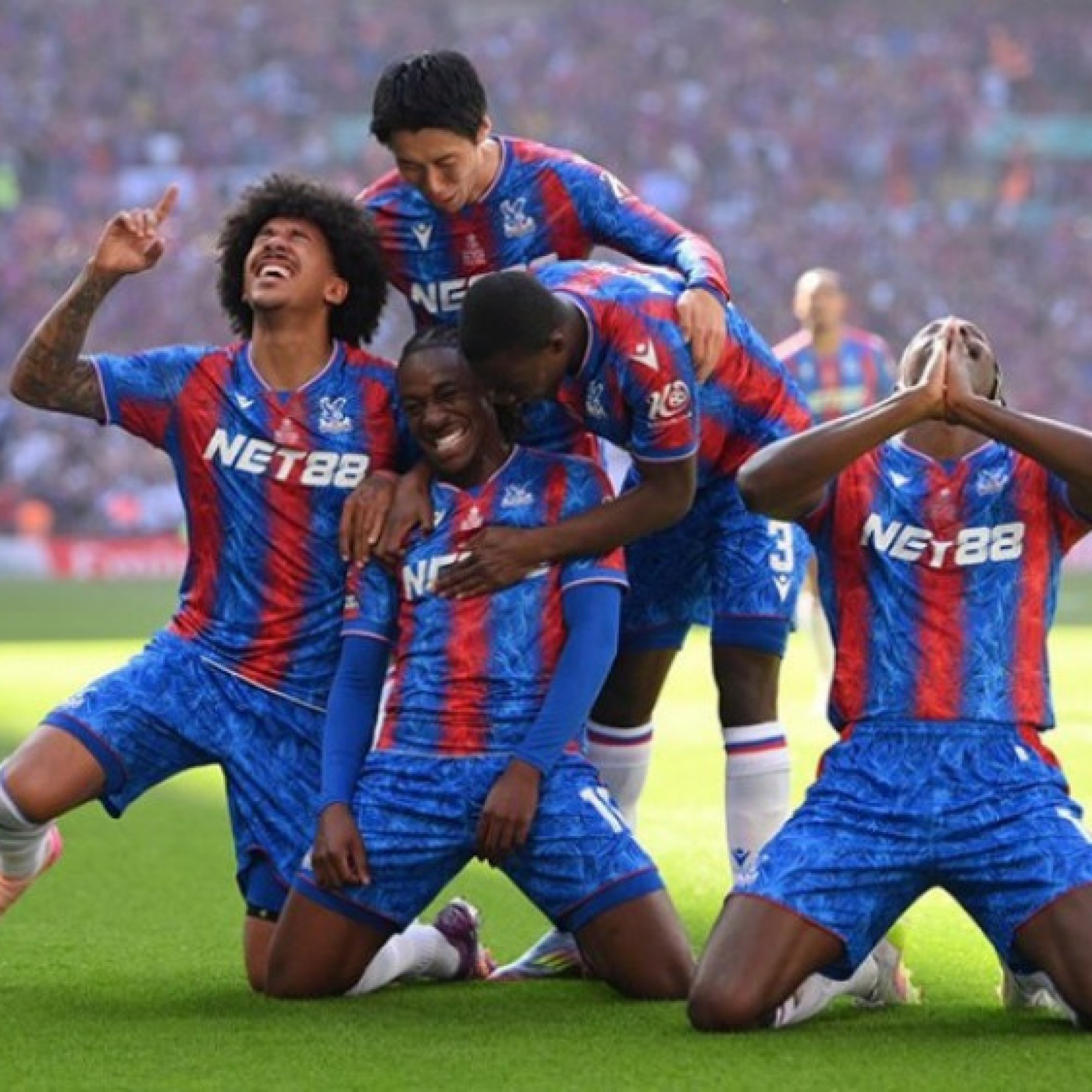  - Báo Anh phát hiện kẽ hở giúp Crystal Palace "lật kèo" giành vé dự Europa League