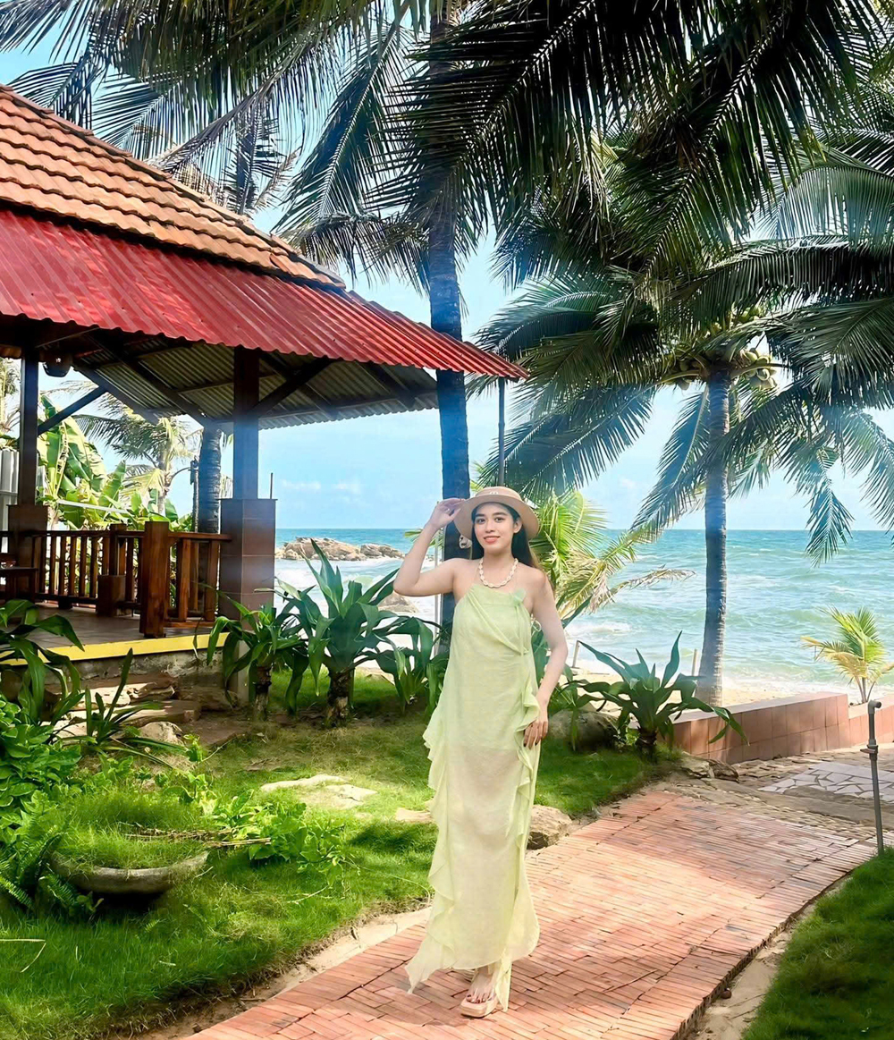 View ngắm máy bay tuyệt vời tại Free Beach Resort Phú Quốc - 2