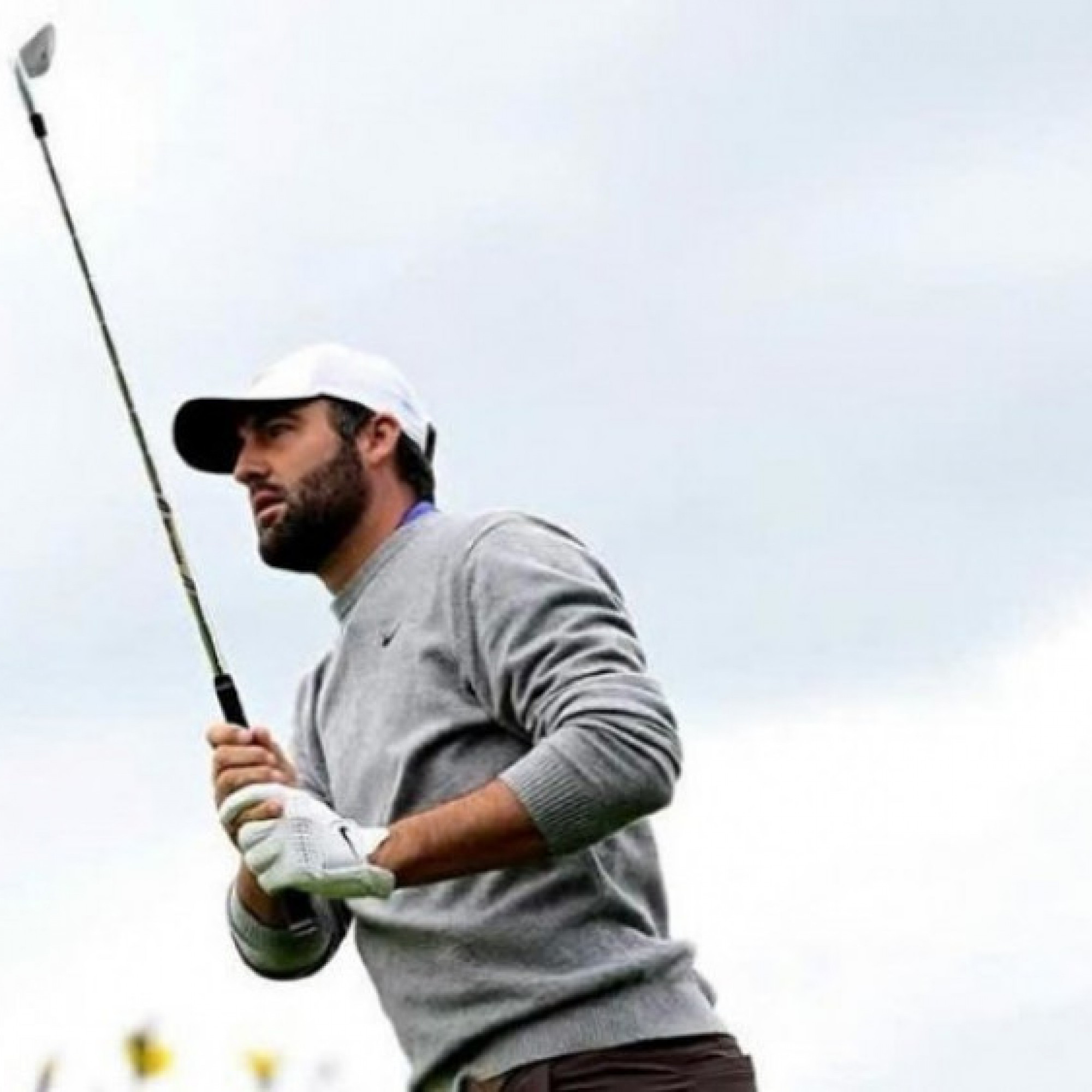  - Golfer số 1 hành tinh Scottie Scheffler "đánh thức bản lĩnh quái vật", dẫn đầu The Open sau 36 hố