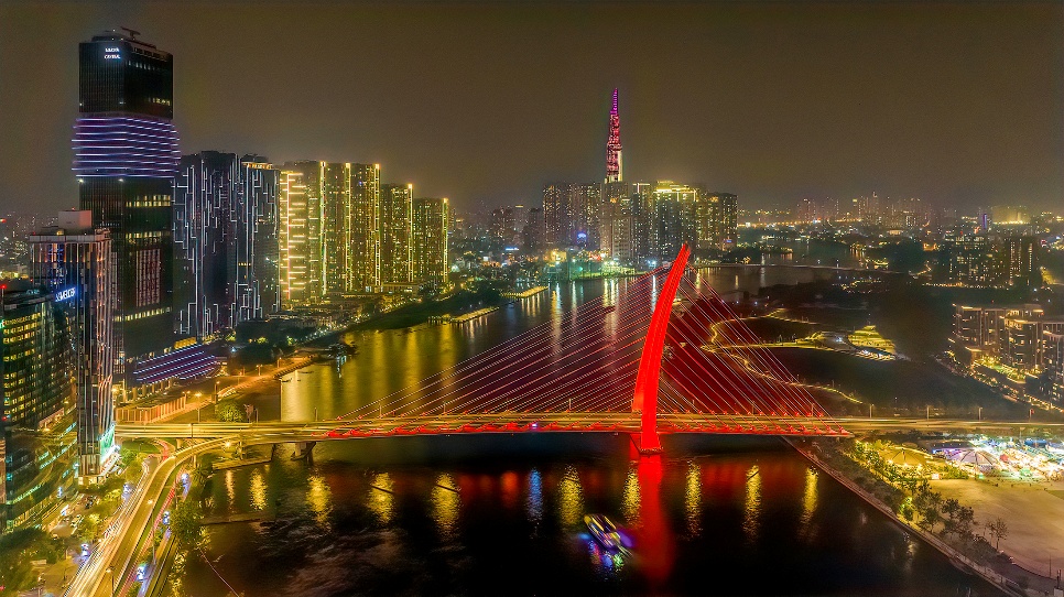 ngam nhin nhung cay cau gop phan to diem ve dep tp.hcm - 2